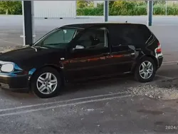 Utilisé 2003 VW Golf IV Edition Berline | 2 400 € (Prix juste)