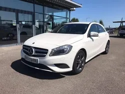 Blanc Utilisé 2015 Mercedes A200 Berline | 15 990 € (Prix juste)