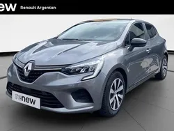Gris Utilisé 2023 Renault Clio V Equilibre Citadine | 15 490 € (Prix juste)