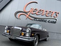Rouge Utilisé 1971 Mercedes 280 SE Cabriolet | 325 000 €