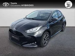 Utilisé 2022 Toyota Yaris Hybrid Design Berline | 18 990 € (Prix juste)