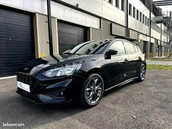 Noir Utilisé 2019 Ford Focus ST-Line Berline | 14 990 € (Prix juste)