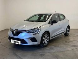 Gris Utilisé 2023 Renault Clio V Equilibre Citadine | 15 999 € (Prix juste)