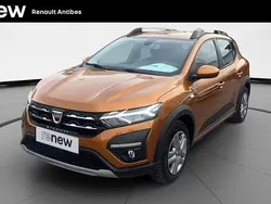 Orange Utilisé 2021 Dacia Sandero Comfort Citadine | 14 399 € (Prix juste)