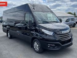Noir Utilisé 2022 Iveco Daily Van | 51 000 €
