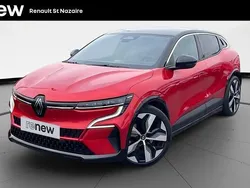 Rouge Utilisé 2022 Renault Mégane Techno Berline | 23 990 € (Prix juste)