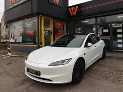 Blanc Utilisé 2023 Tesla Model 3 Standard Range Berline | 31 489 €