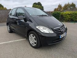 Noir Utilisé 2011 Mercedes A180 Berline | 7 680 € (Prix juste)