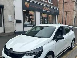 Blanc Utilisé 2023 Renault Clio V Evolution Berline | 13 490 € (Bon prix)