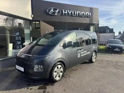 Graphite gray metal Utilisé 2025 Hyundai Staria Van | 53 990 €