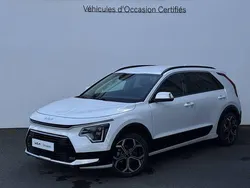 Blanc Utilisé 2023 Kia Niro Premium SUV | 25 990 € (Bon prix)