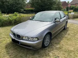 Gris Utilisé 2001 BMW 525 Berline | 3 500 €