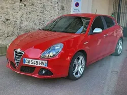 Rouge Utilisé 2012 Alfa Romeo Giulietta Citadine | 8 900 € (Prix juste)