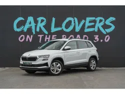 Blanc Utilisé 2024 Skoda Karoq Selection SUV | 32 490 € (Prix cher)