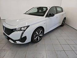 Vert Utilisé 2024 Peugeot 308 Active Berline | 32 989 € (Prix cher)