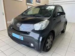 Noir Utilisé 2009 Toyota iQ Citadine | 4 990 €