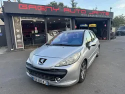 Gris Utilisé 2007 Peugeot 207 Premium Berline | 3 990 € (Prix juste)