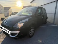 Noir Utilisé 2010 Renault Scénic III Expression Monospace | 3 800 €
