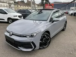 Gris Nouvelle 2024 VW Golf VIII R-line Berline | 36 990 € (Bon prix)