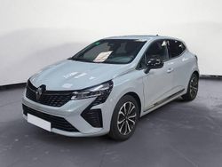 Gris Utilisé 2024 Renault Clio V Techno Citadine | 17 990 € (Prix assez cher)