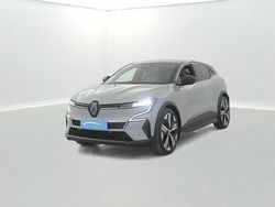 Gris Utilisé 2022 Renault Mégane Iconic Berline | 23 990 € (Prix juste)