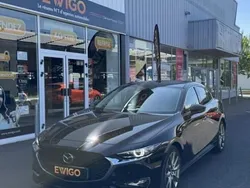 Noir Utilisé 2023 Mazda 3 Nagisa Berline | 24 990 € (Prix juste)