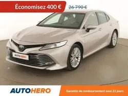 Beige Utilisé 2019 Toyota Camry Design Berline | 26 390 € (Prix juste)