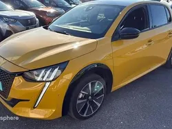 Jaune Utilisé 2022 Peugeot e-208 GT Citadine | 18 499 € (Prix assez cher)