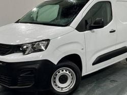 Utilisé 2023 Peugeot Partner Van | 16 490 € (Prix juste)