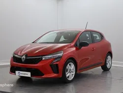 Rouge Utilisé 2024 Renault Clio V Evolution Berline | 15 999 € (Prix juste)