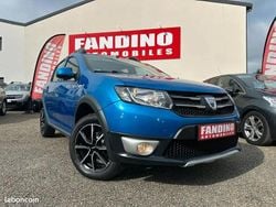 Bleu Utilisé 2015 Dacia Sandero Prestige Citadine | 8 990 € (Prix juste)