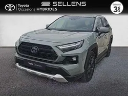 Utilisé 2024 Toyota RAV4 Hybrid SUV | 45 990 € (Prix juste)