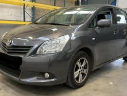 Gris Utilisé 2010 Toyota Verso Monospace | 9 900 €