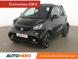 Noir Utilisé 2016 Smart ForTwo Cabrio Passion Cabriolet | 14 390 €