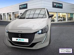 Blanc Utilisé 2021 Peugeot e-208 GT Citadine | 14 290 € (Prix juste)