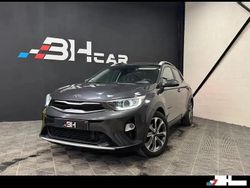 Gris Occasion 2020 Kia Stonic Premium SUV | 17 290 € (Bon prix)