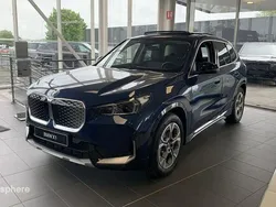 Bleu Nouvelle 2025 BMW iX1 xLine SUV | 48 890 € (Prix cher)