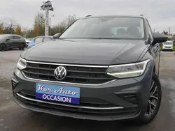 Gris Utilisé 2020 VW Tiguan Life SUV | 20 490 € (Prix juste)