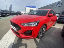 Rouge Utilisé 2024 Ford Focus ST-Line X | 22 989 € (Prix juste)
