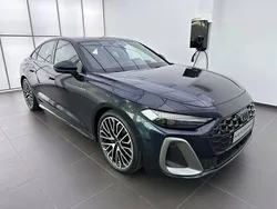 Bleu firmament métallisé Utilisé 2025 Audi A5 S-Line Coupé | 62 990 € (Prix cher)
