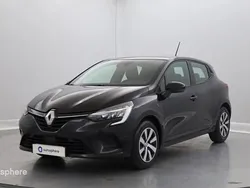 Utilisé 2023 Renault Clio V Equilibre Berline | 15 799 € (Prix juste)