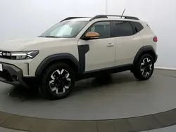 Gris Nouvelle 2025 Dacia Duster Extreme SUV | 28 990 € (Prix juste)
