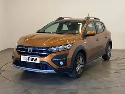 Orange Utilisé 2022 Dacia Sandero Comfort Citadine | 14 290 € (Prix juste)