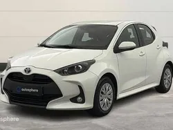 Blanc Utilisé 2022 Toyota Yaris Hybrid Business Edition Berline | 16 799 € (Prix juste)