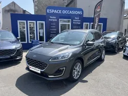 Gris Utilisé 2023 Ford Kuga Vignale SUV | 30 499 € (Prix juste)
