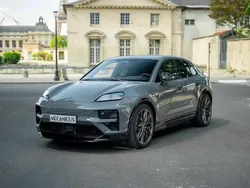 Gris Utilisé 2024 Porsche Macan Turbo SUV | 114 900 € (Super prix)