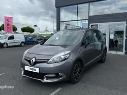 Gris Utilisé 2014 Renault Scénic III Bose Edition Monospace | 9 799 € (Prix assez cher)