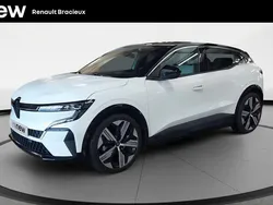 Blanc Utilisé 2022 Renault Mégane Iconic Berline | 28 490 € (Prix assez cher)