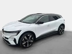 Blanc Occasion 2023 Renault Mégane Techno Berline | 25 990 € (Prix juste)