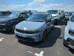 Gris grafik/toit noir karbon Utilisé 2024 Opel Corsa Citadine | 17 889 € (Prix juste)